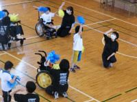 小1